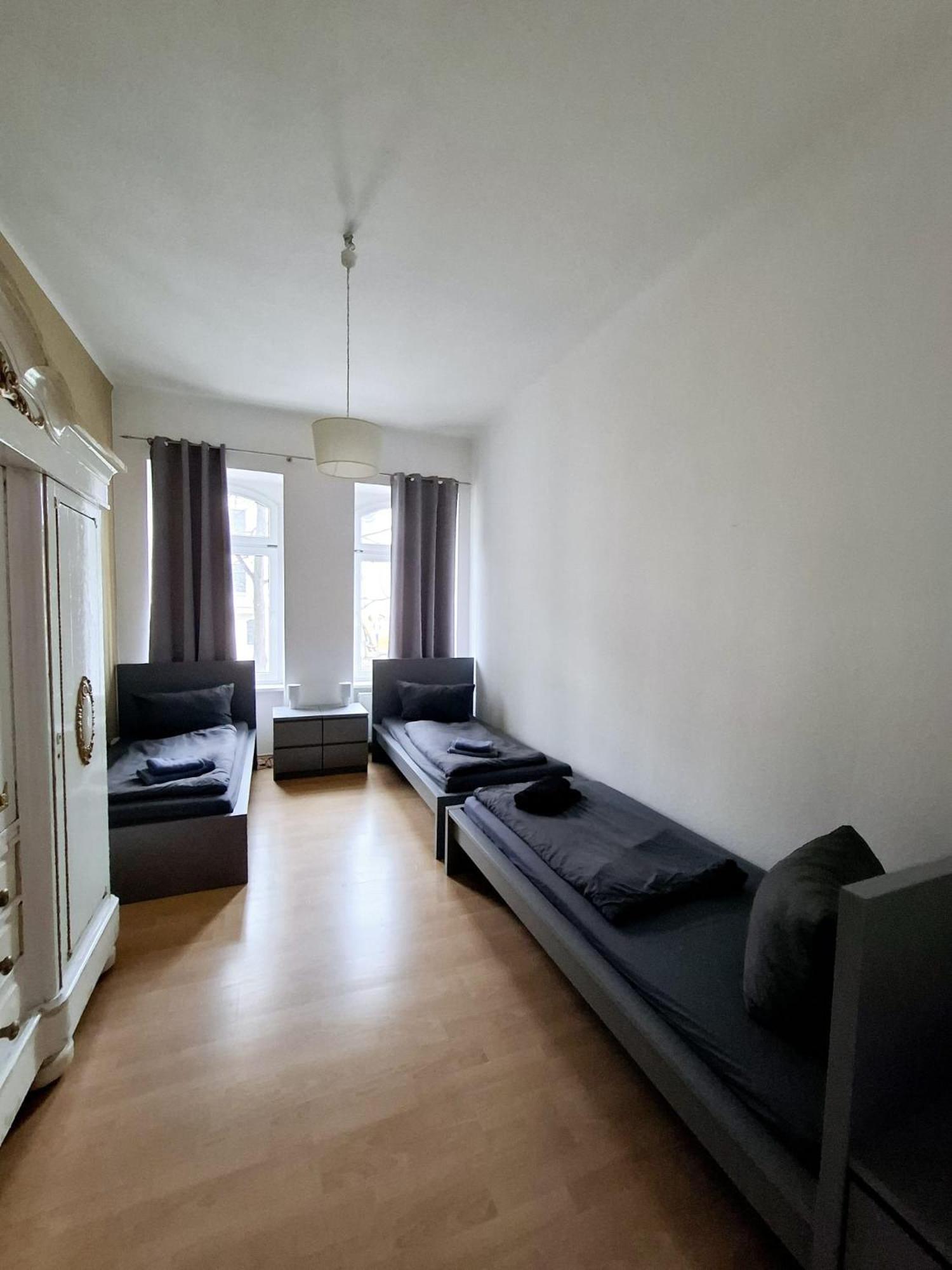 Altbauwohnung Direkt An Der Karli Mit Balkon - Netflix Inklusive Leipzig Exterior foto