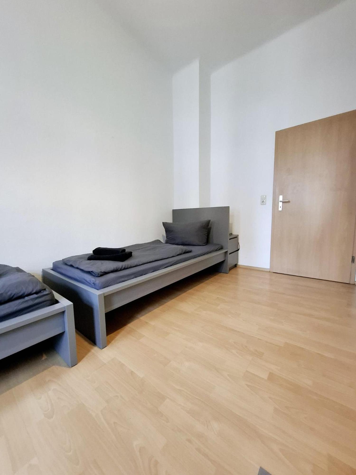Altbauwohnung Direkt An Der Karli Mit Balkon - Netflix Inklusive Leipzig Exterior foto